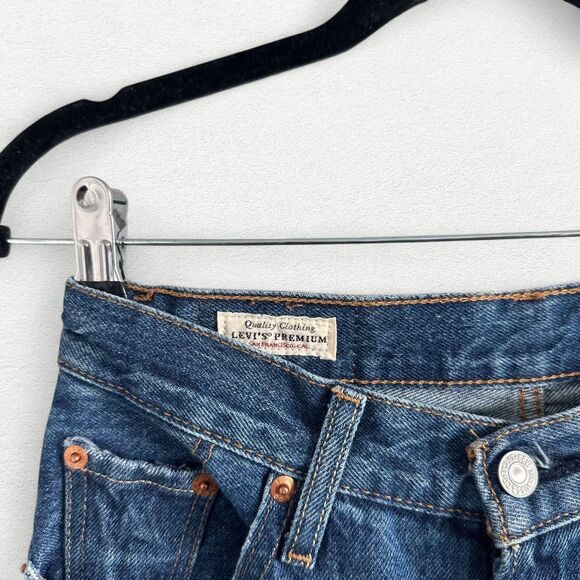 Levi’s Premium Quality Clothing 501’s Original Fit Jeans in Blue - Picture 5 of 8